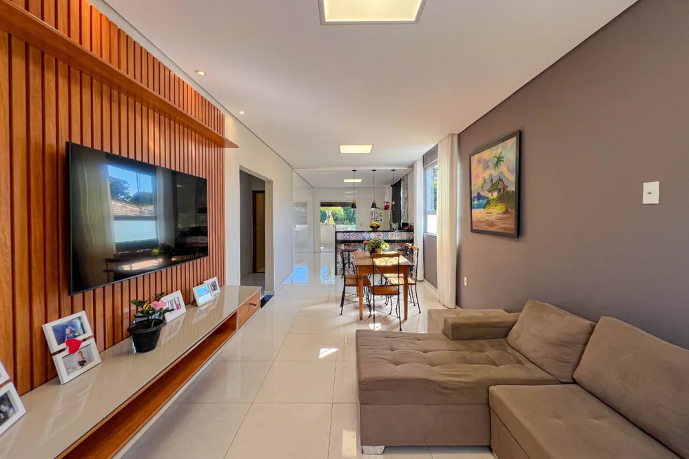 Casa, 3 quartos, 270 m² - Foto 2