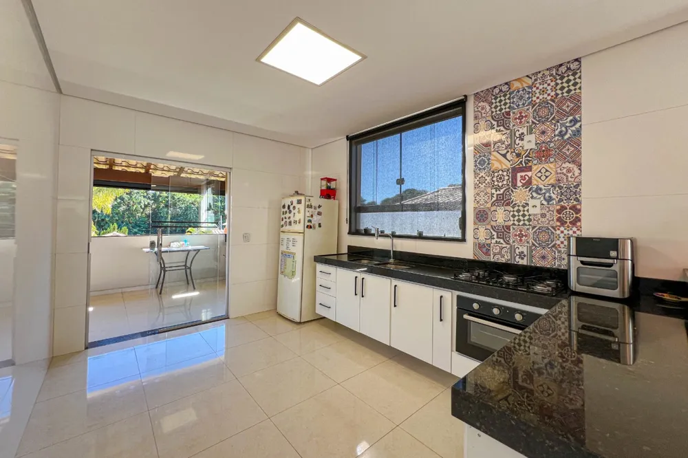 Casa, 3 quartos, 270 m² - Foto 17