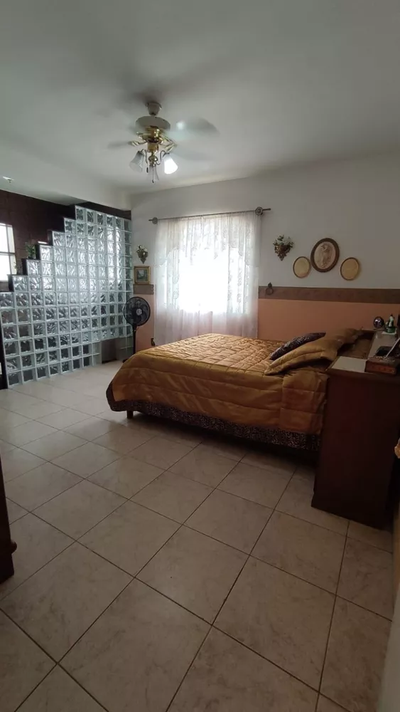 Casa à venda com 3 quartos, 392m² - Foto 16