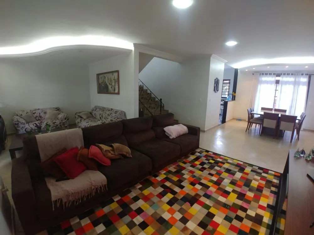 Casa, 3 quartos, 240 m² - Foto 6