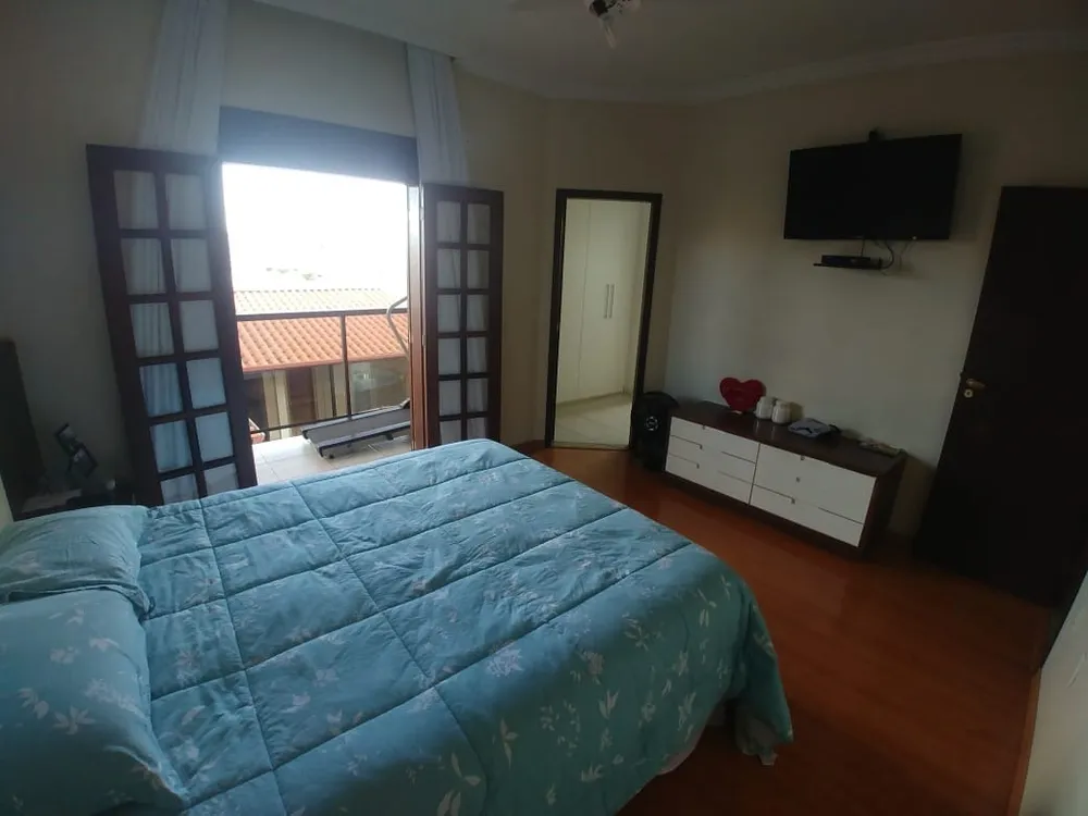 Casa, 3 quartos, 240 m² - Foto 7