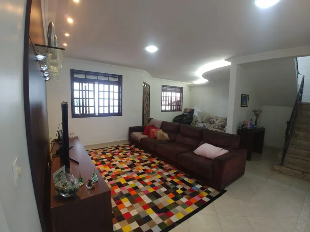 Casa, 3 quartos, 240 m² - Foto 8