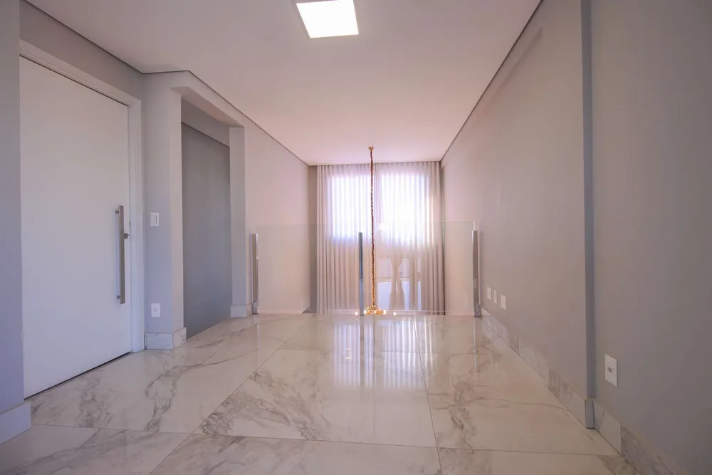 Cobertura, 3 quartos, 213 m² - Foto 3