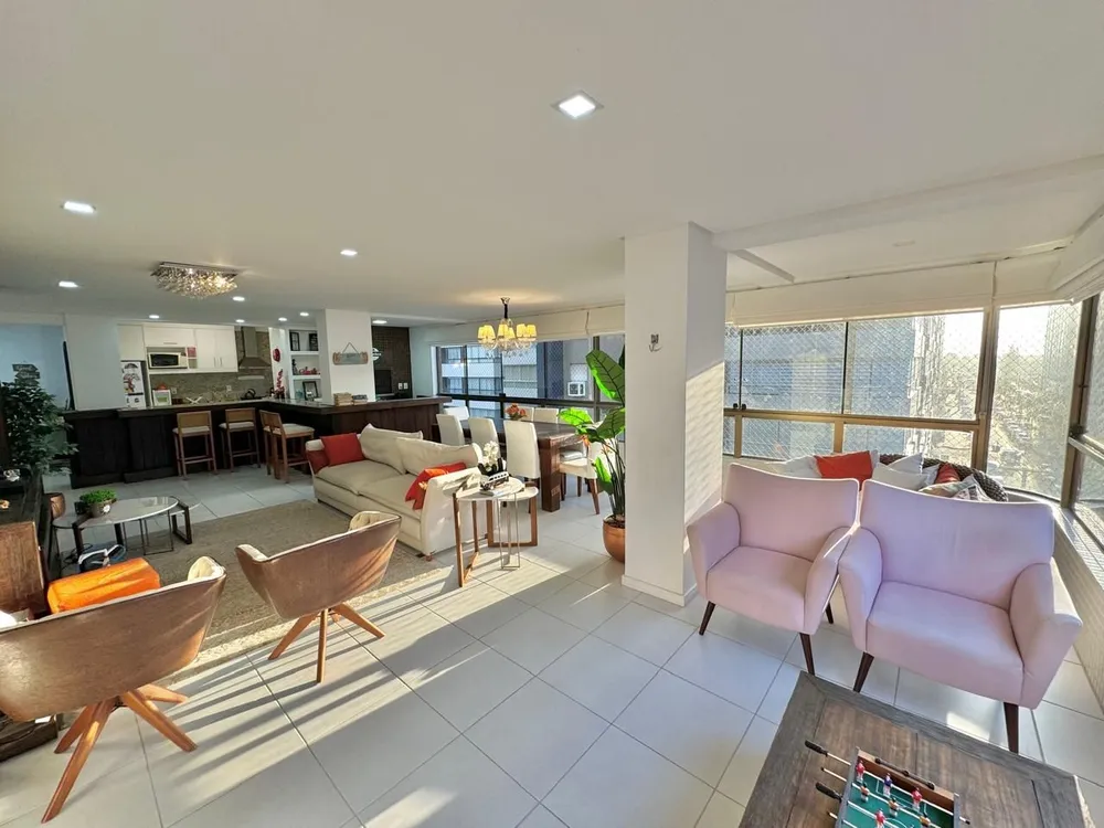 Apartamento, 3 quartos, 180 m² - Foto 1