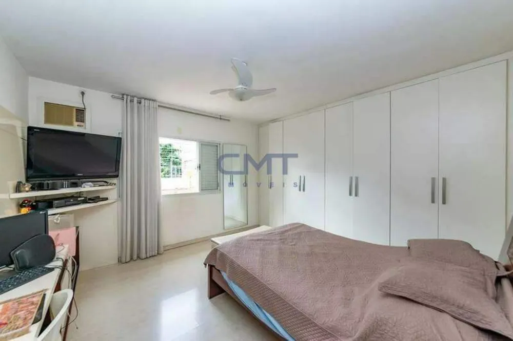 Casa, 4 quartos, 267 m² - Foto 2