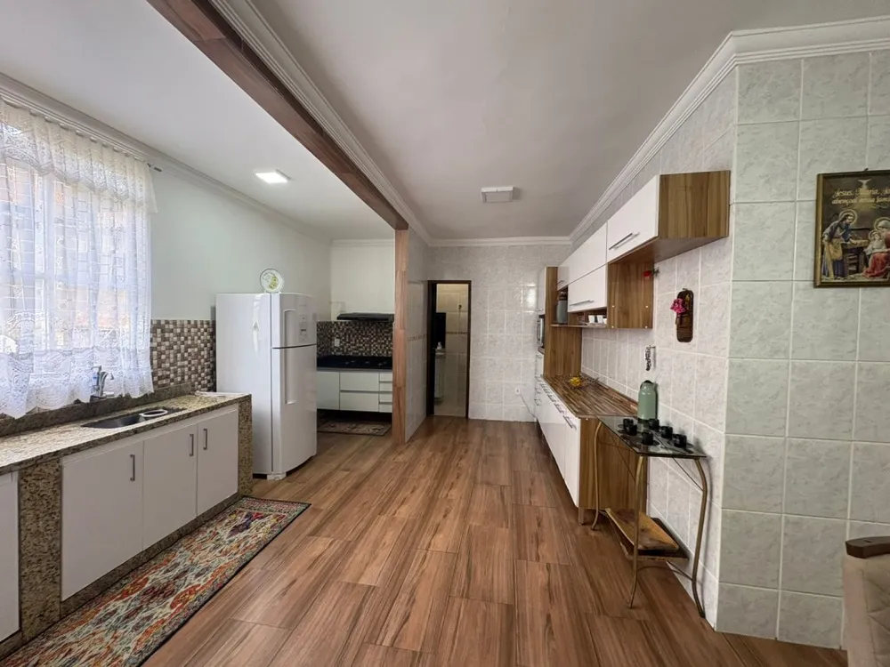 Casa, 3 quartos, 360 m² - Foto 1