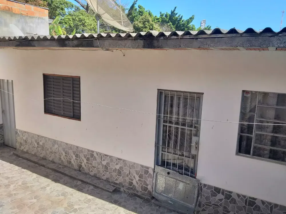 Casa, 2 quartos, 380 m² - Foto 1