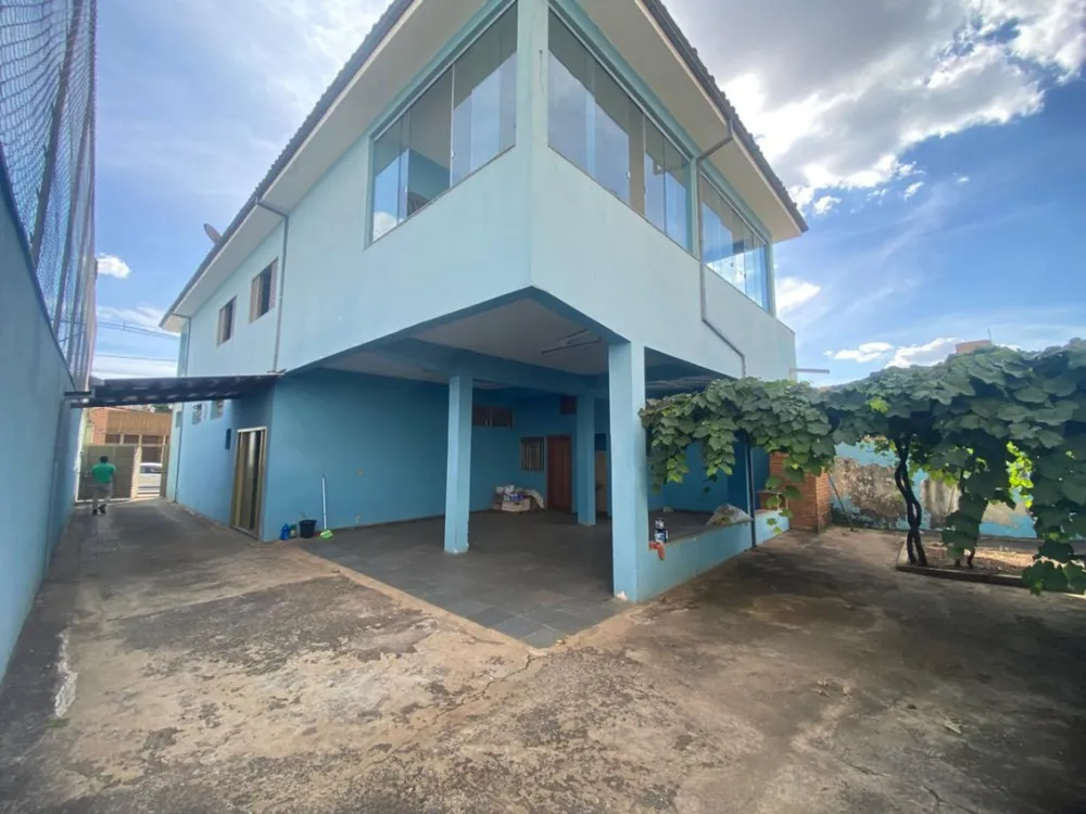 Casa, 3 quartos, 180 m² - Foto 2