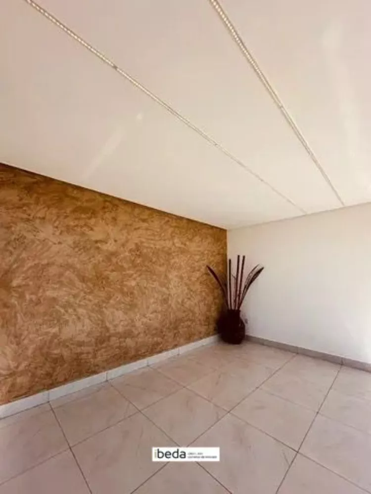 Casa de Condomínio à venda com 3 quartos, 200m² - Foto 4