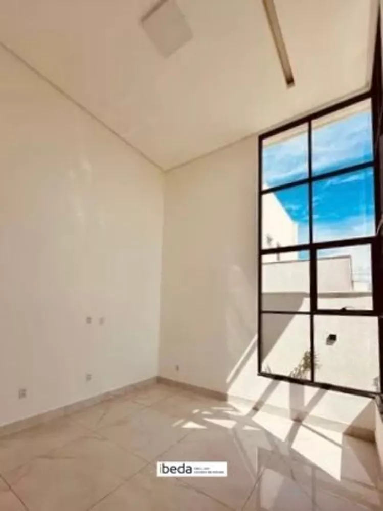 Casa de Condomínio à venda com 3 quartos, 200m² - Foto 5