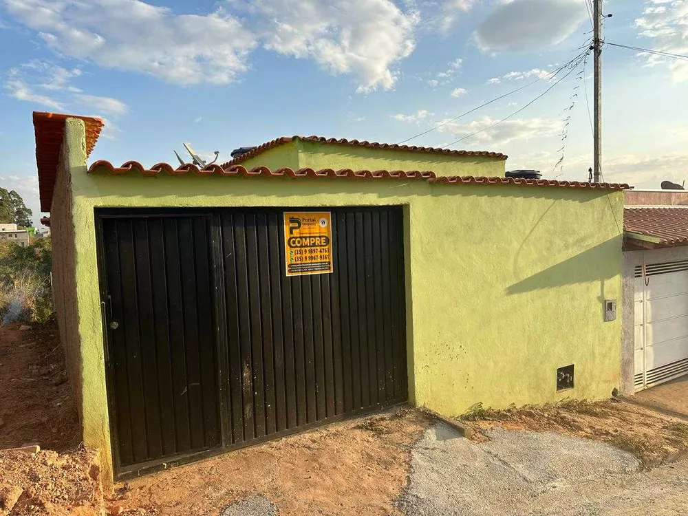 Casa à venda com 2 quartos, 140m² - Foto 1