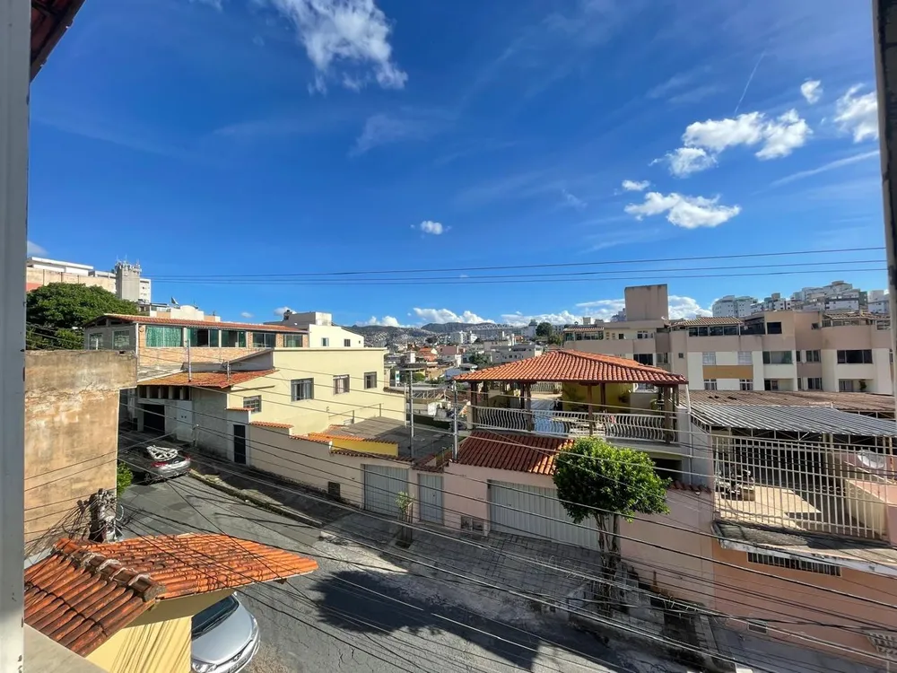 Casa, 6 quartos, 203 m² - Foto 4