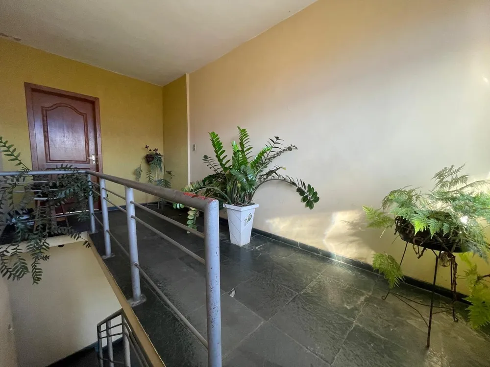 Casa, 6 quartos, 203 m² - Foto 9