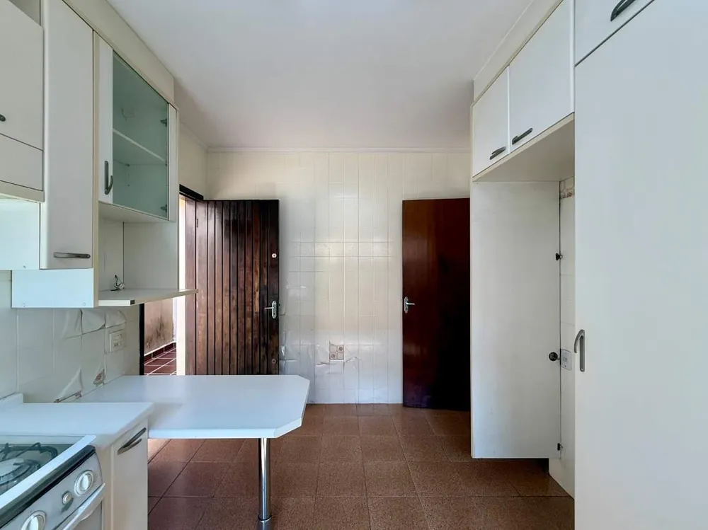 Casa, 3 quartos, 200 m² - Foto 8