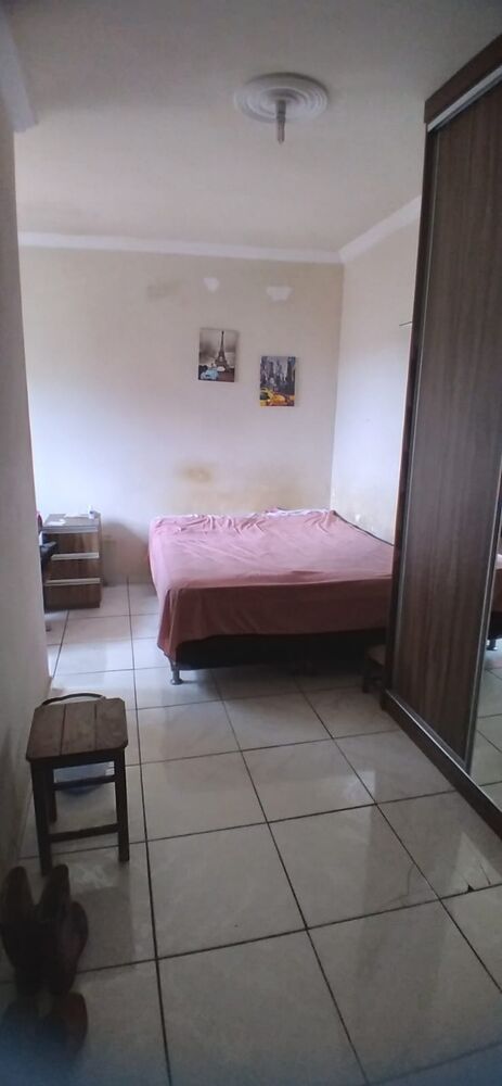 Casa à venda com 3 quartos, 100m² - Foto 2
