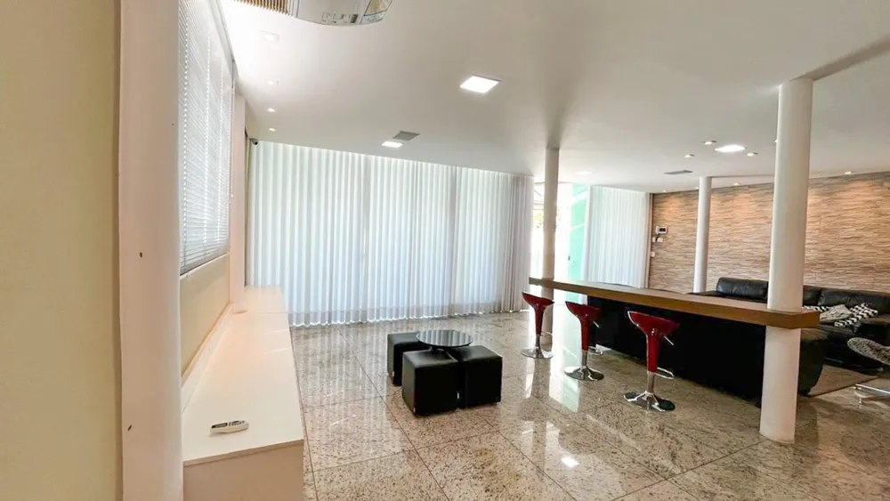 Casa, 4 quartos, 333 m² - Foto 1