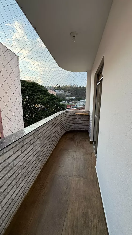 Apartamento para alugar com 3 quartos, 80m² - Foto 3