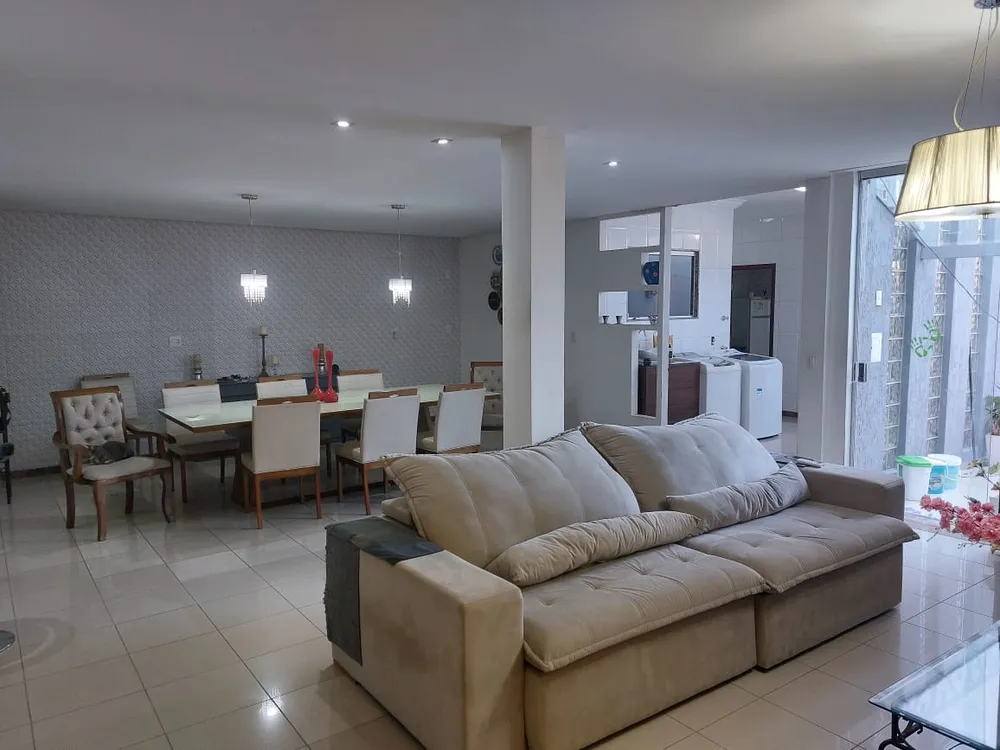 Casa, 4 quartos, 316 m² - Foto 1