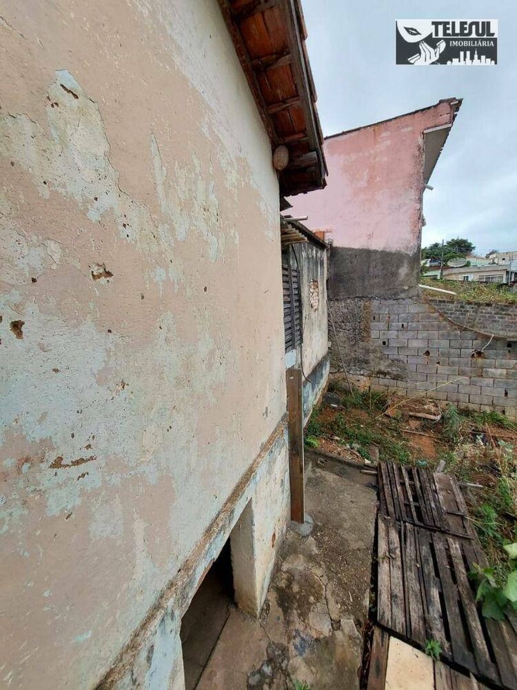 Casa à venda com 2 quartos, 288m² - Foto 4