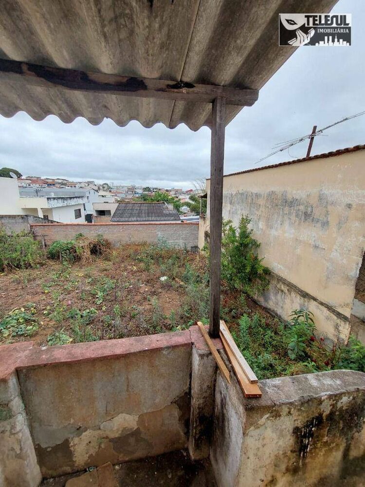 Casa à venda com 2 quartos, 288m² - Foto 6
