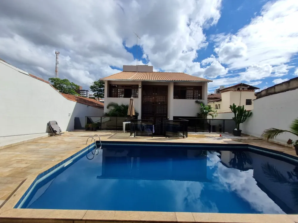 Casa, 3 quartos, 400 m² - Foto 1