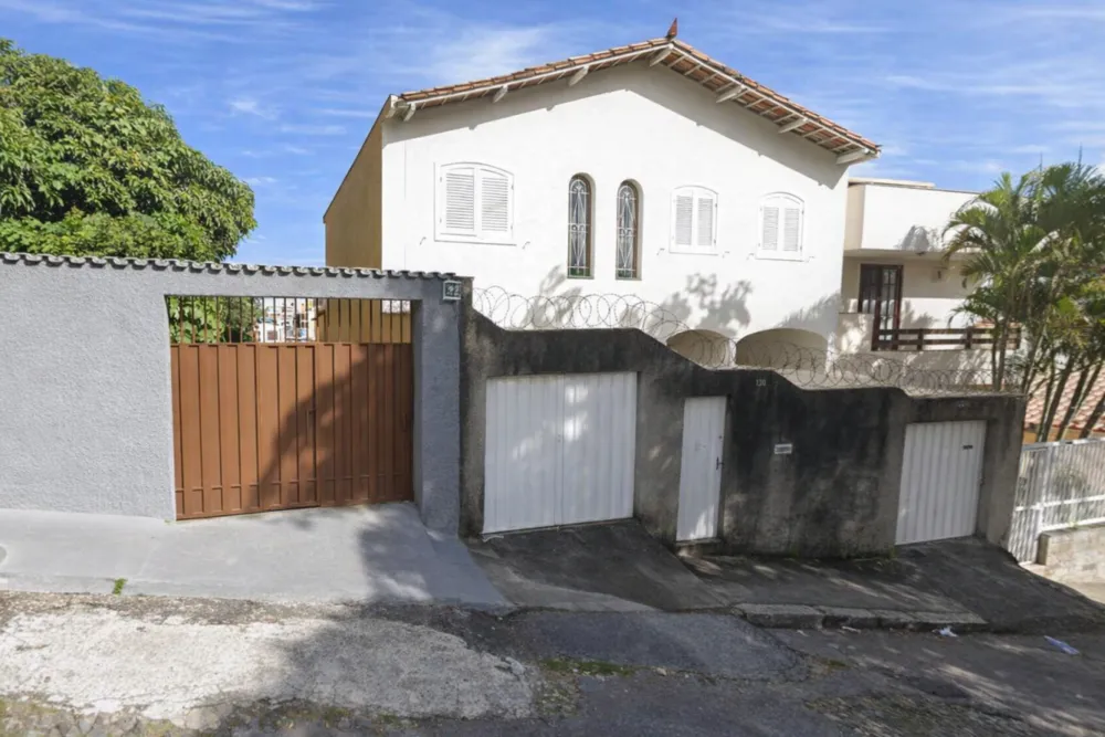 Casa, 5 quartos, 351 m² - Foto 1