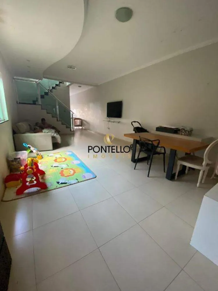 Casa, 3 quartos, 180 m² - Foto 4