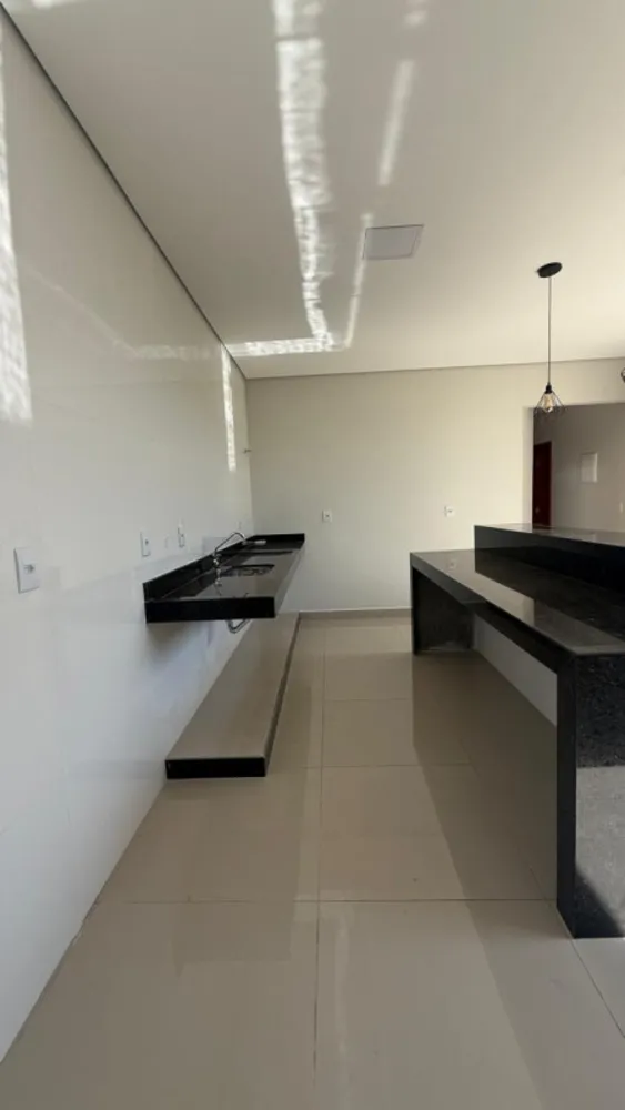 Casa, 3 quartos, 154 m² - Foto 3