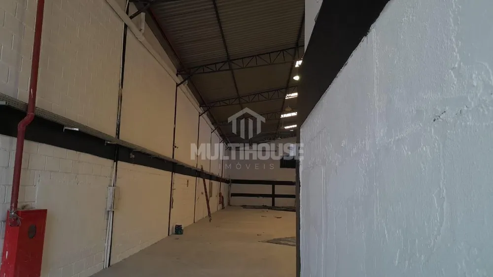 Depósito-Galpão, 1800 m² - Foto 2
