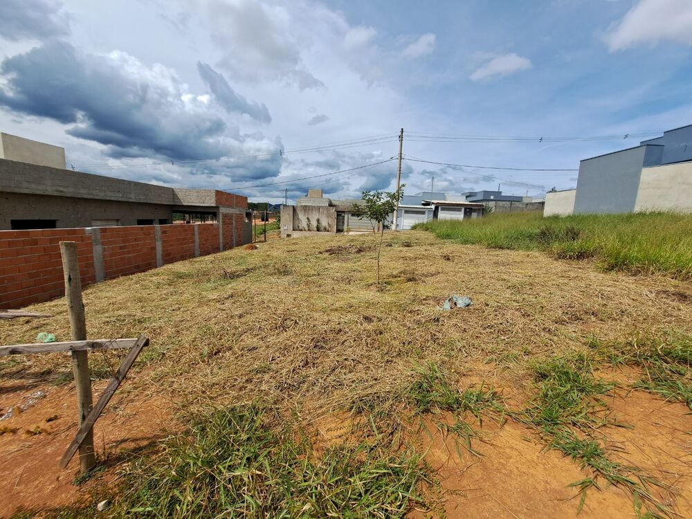 Terreno à venda, 240m² - Foto 2