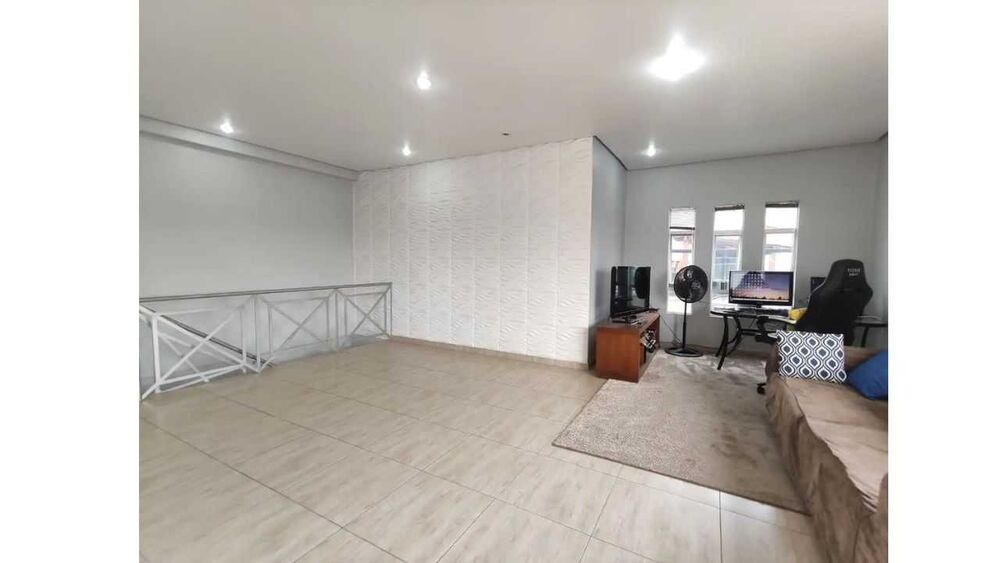 Cobertura à venda com 3 quartos, 200m² - Foto 4