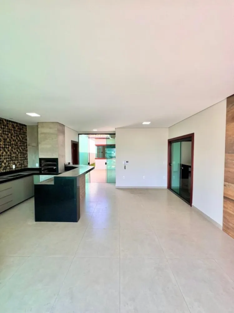 Casa, 4 quartos, 300 m² - Foto 4