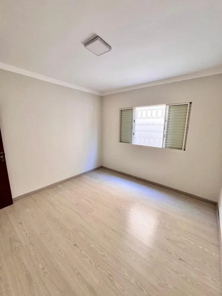 Casa, 4 quartos, 300 m² - Foto 9