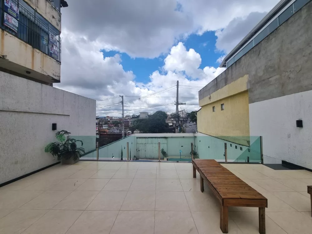 Casa à venda com 3 quartos, 220m² - Foto 7