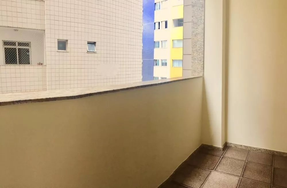 Apartamento à venda com 2 quartos, 80m² - Foto 7