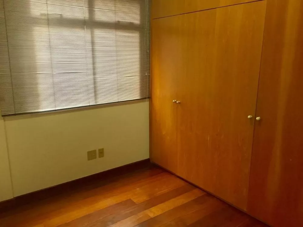 Apartamento à venda com 2 quartos, 80m² - Foto 11