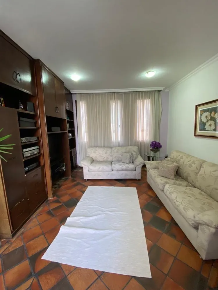 Casa, 5 quartos, 370 m² - Foto 1