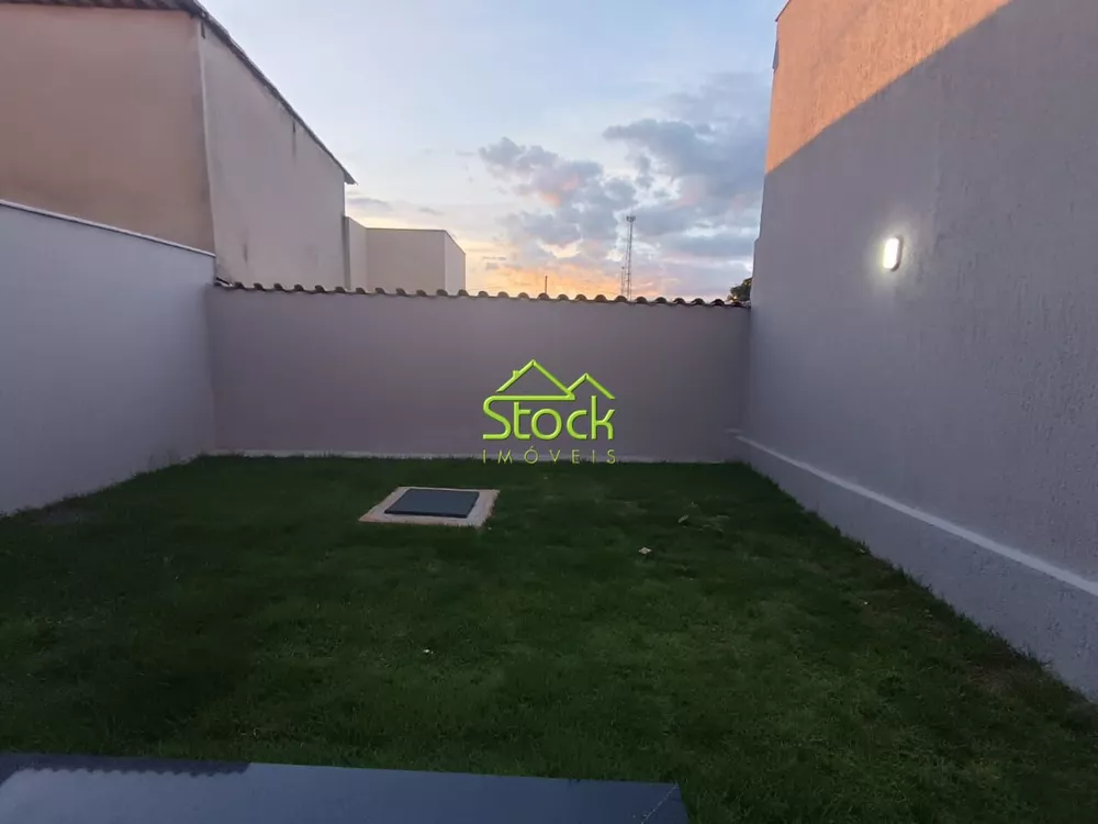 Casa à venda com 3 quartos, 180m² - Foto 14