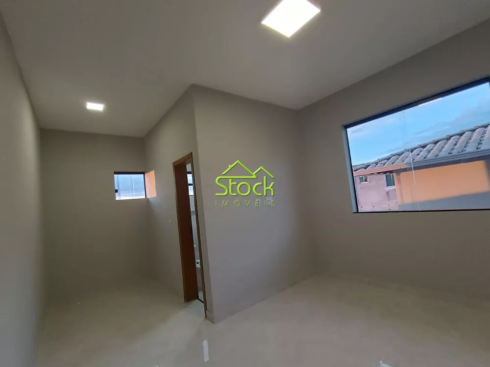 Casa à venda com 3 quartos, 180m² - Foto 9