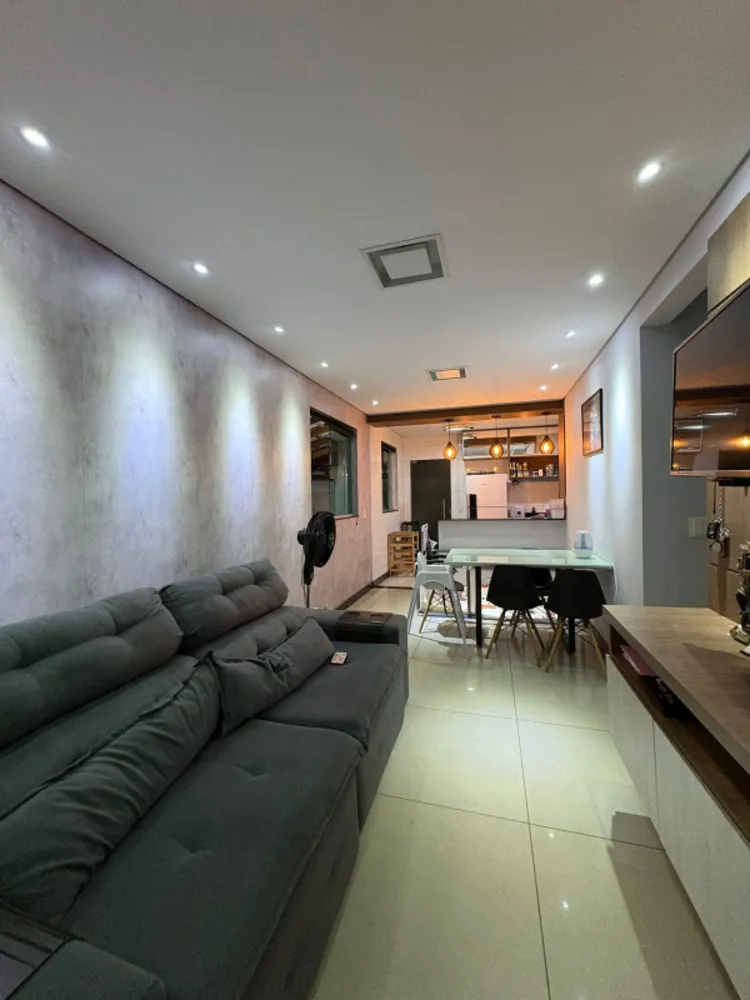 Casa, 3 quartos, 255 m² - Foto 1
