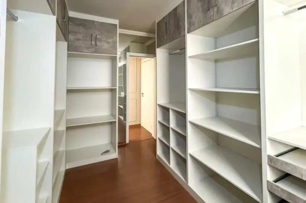 Apartamento, 3 quartos, 300 m² - Foto 1