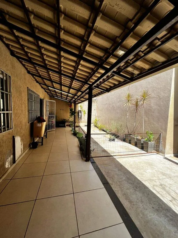 Casa, 4 quartos, 170 m² - Foto 1
