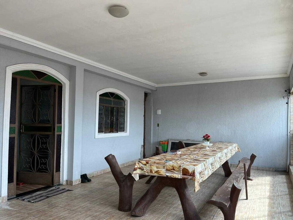 Casa à venda com 3 quartos, 156m² - Foto 3