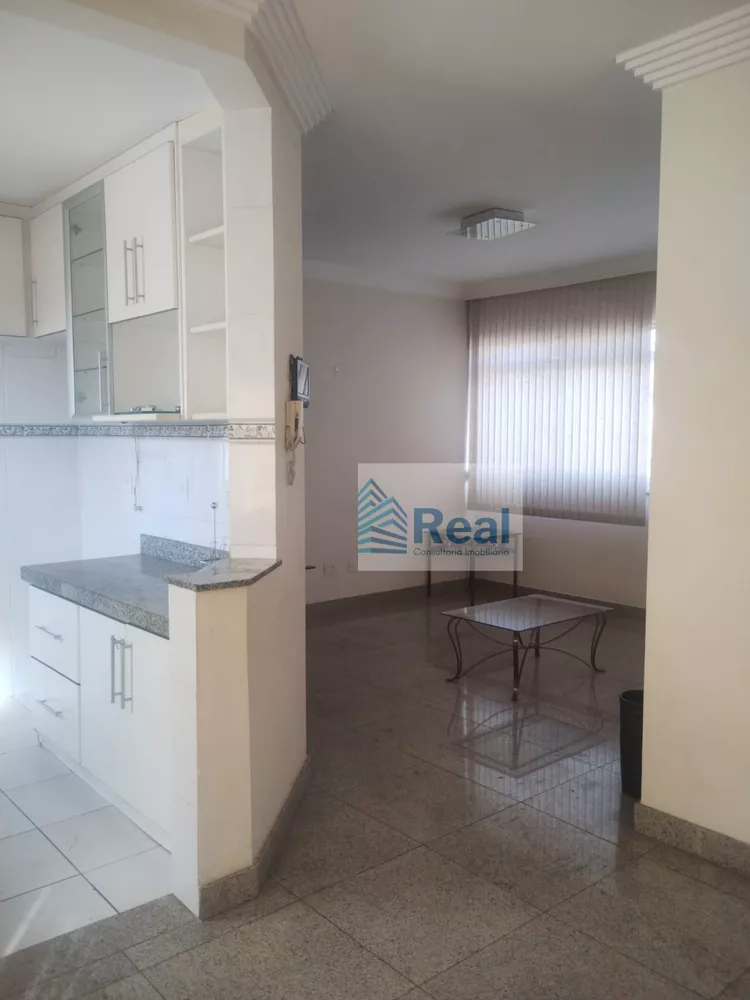 Apartamento à venda com 3 quartos, 90m² - Foto 1