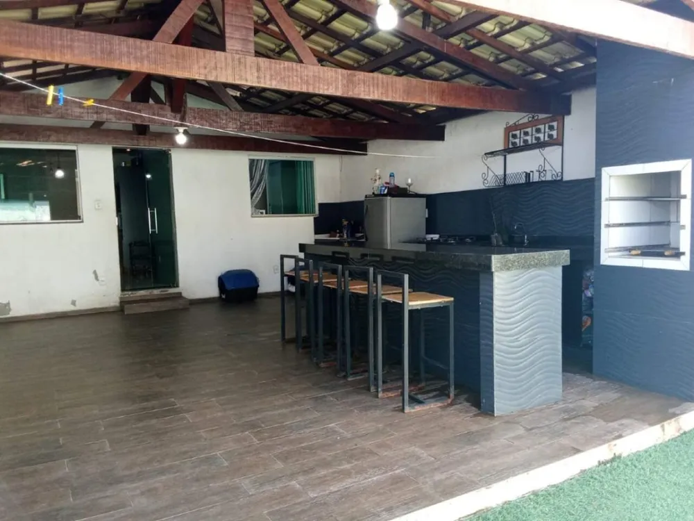 Casa, 3 quartos, 217 m² - Foto 1