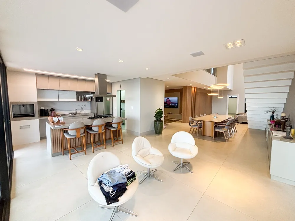 Casa, 4 quartos, 368 m² - Foto 3
