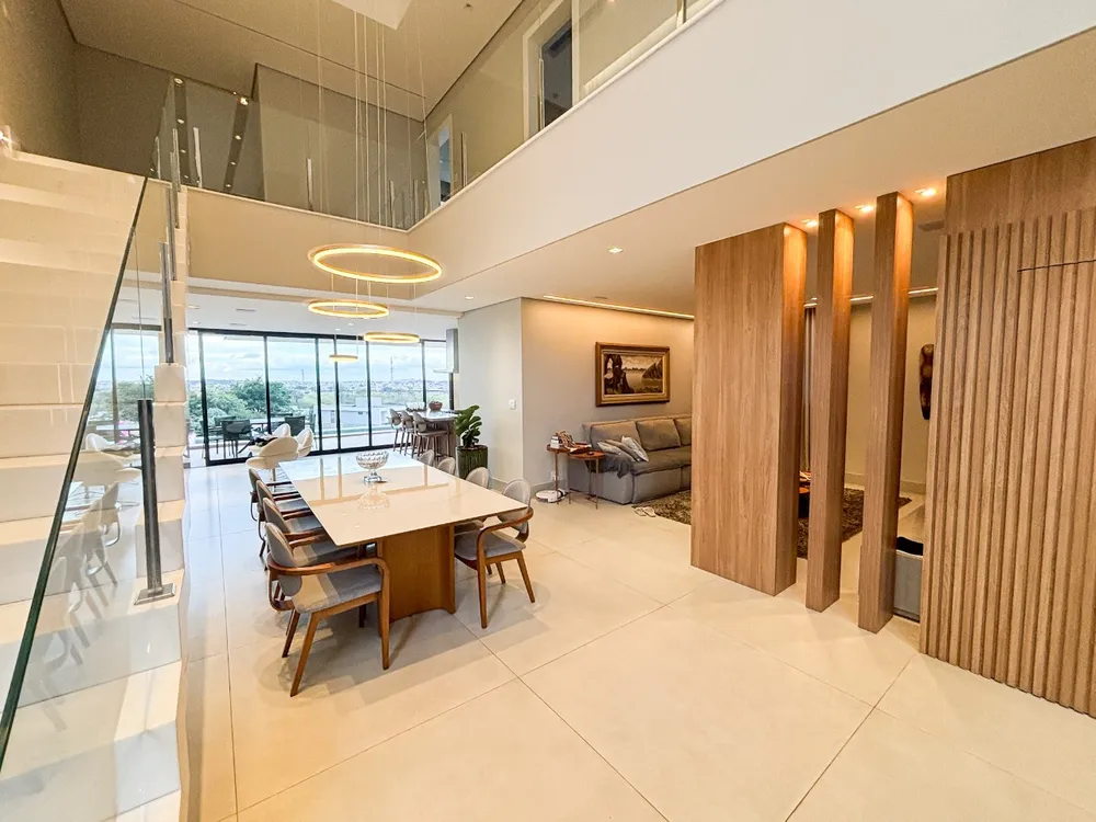 Casa, 4 quartos, 368 m² - Foto 1
