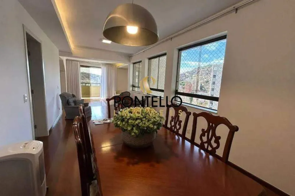 Casa, 4 quartos, 274 m² - Foto 1