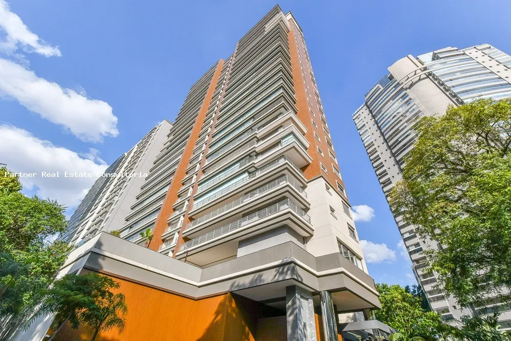 Apartamento, 3 quartos, 244 m² - Foto 1