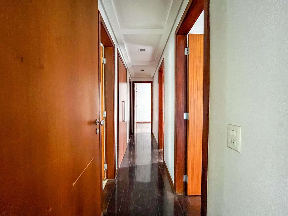 Apartamento à venda com 4 quartos, 150m² - Foto 8
